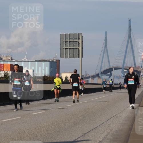 03.10.2025 - Köhlbrandbrückenlauf Luisa Fischer http://msf.ph/oto/8987352 03.10.2025 11:22:44 Position 3  meine-sportfotos.de