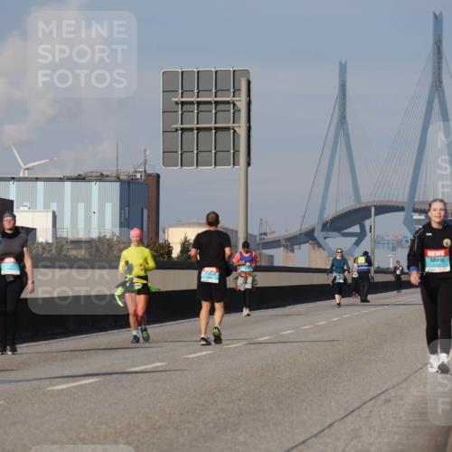 03.10.2025 - Köhlbrandbrückenlauf Luisa Fischer http://msf.ph/oto/8987369 03.10.2025 11:22:45 Position 3 3103 meine-sportfotos.de