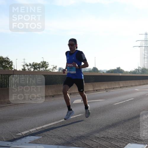 03.10.2025 - Köhlbrandbrückenlauf Luisa Fischer http://msf.ph/oto/8987378 03.10.2025 10:09:43 Position 3 3247 meine-sportfotos.de