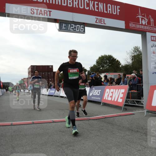 03.10.2025 - Köhlbrandbrückenlauf Yannick Fuchs http://msf.ph/oto/8987412 03.10.2025 16:12:04 Ziel 7463, 7468, 7825, 8259, 8569, 8939, 8951, 9159, 9399 meine-sportfotos.de