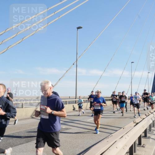 03.10.2025 - Köhlbrandbrückenlauf Matties Gatica Varas http://msf.ph/oto/8987416 03.10.2025 12:29:30 Position 2 6487, 4613 meine-sportfotos.de