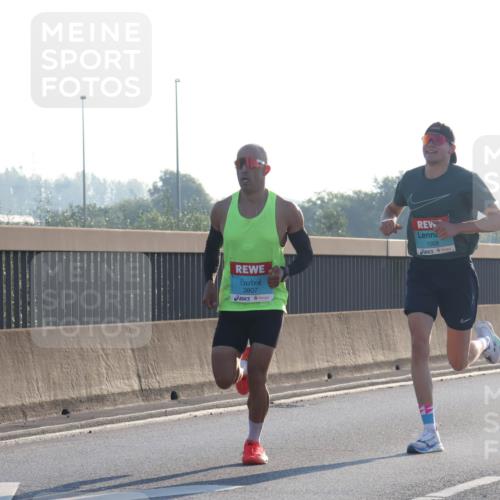 03.10.2025 - Köhlbrandbrückenlauf Luisa Fischer http://msf.ph/oto/8987437 03.10.2025 10:09:56 Position 3 3807, 1008 meine-sportfotos.de