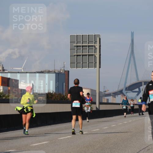 03.10.2025 - Köhlbrandbrückenlauf Luisa Fischer http://msf.ph/oto/8987451 03.10.2025 11:22:50 Position 3  meine-sportfotos.de