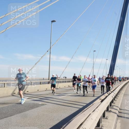 03.10.2025 - Köhlbrandbrückenlauf Matties Gatica Varas http://msf.ph/oto/8987481 03.10.2025 12:29:40 Position 2  meine-sportfotos.de