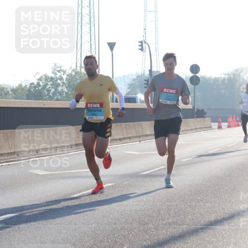 03.10.2025 - Köhlbrandbrückenlauf Luisa Fischer http://msf.ph/oto/8987485 03.10.2025 10:09:59 Position 3 3590, 3782 meine-sportfotos.de