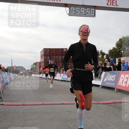 03.10.2025 - Köhlbrandbrückenlauf Yannick Fuchs http://msf.ph/oto/8987487 03.10.2025 15:59:48 Ziel 7165, 7185, 7225, 7269, 7450, 9101, 9113 meine-sportfotos.de
