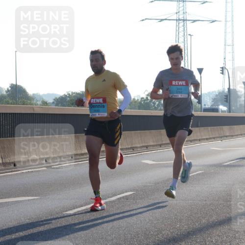 03.10.2025 - Köhlbrandbrückenlauf Luisa Fischer http://msf.ph/oto/8987506 03.10.2025 10:10:01 Position 3 3590, 3782 meine-sportfotos.de