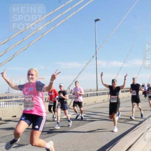03.10.2025 - Köhlbrandbrückenlauf Matties Gatica Varas http://msf.ph/oto/8987507 03.10.2025 12:29:46 Position 2  meine-sportfotos.de