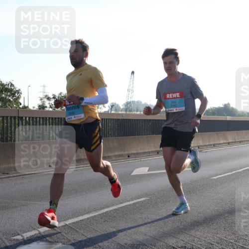 03.10.2025 - Köhlbrandbrückenlauf Luisa Fischer http://msf.ph/oto/8987529 03.10.2025 10:10:02 Position 3 3590, 3782 meine-sportfotos.de
