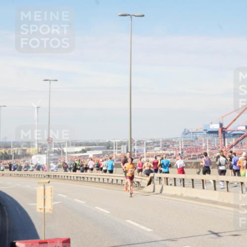 03.10.2025 - Köhlbrandbrückenlauf Matties Gatica Varas http://msf.ph/oto/8987553 03.10.2025 12:30:08 Position 2  meine-sportfotos.de