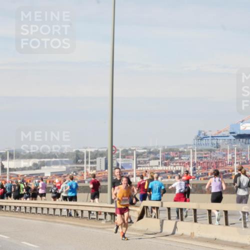 03.10.2025 - Köhlbrandbrückenlauf Matties Gatica Varas http://msf.ph/oto/8987555 03.10.2025 12:30:08 Position 2 500 meine-sportfotos.de
