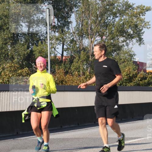 03.10.2025 - Köhlbrandbrückenlauf Luisa Fischer http://msf.ph/oto/8987608 03.10.2025 11:23:06 Position 3  meine-sportfotos.de