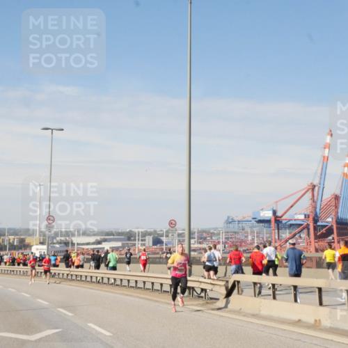 03.10.2025 - Köhlbrandbrückenlauf Matties Gatica Varas http://msf.ph/oto/8987625 03.10.2025 12:30:31 Position 2  meine-sportfotos.de