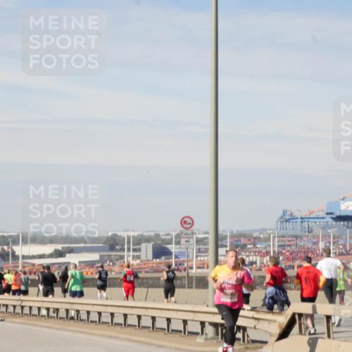 03.10.2025 - Köhlbrandbrückenlauf Matties Gatica Varas http://msf.ph/oto/8987627 03.10.2025 12:30:31 Position 2 500, 500 meine-sportfotos.de