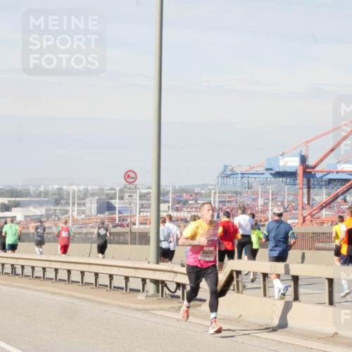 03.10.2025 - Köhlbrandbrückenlauf Matties Gatica Varas http://msf.ph/oto/8987633 03.10.2025 12:30:32 Position 2 86, 1500 meine-sportfotos.de