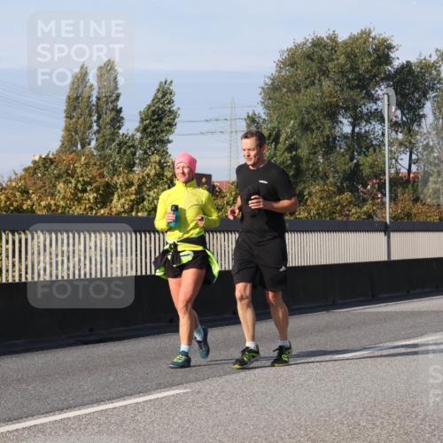 03.10.2025 - Köhlbrandbrückenlauf Luisa Fischer http://msf.ph/oto/8987641 03.10.2025 11:23:08 Position 3  meine-sportfotos.de