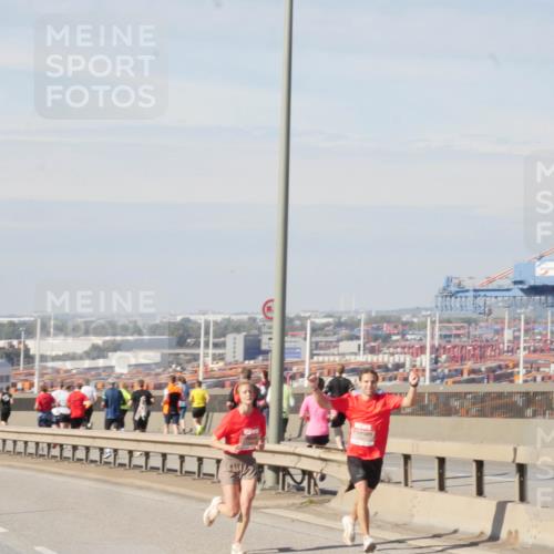 03.10.2025 - Köhlbrandbrückenlauf Matties Gatica Varas http://msf.ph/oto/8987648 03.10.2025 12:30:39 Position 2  meine-sportfotos.de