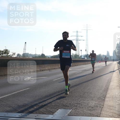 03.10.2025 - Köhlbrandbrückenlauf Luisa Fischer http://msf.ph/oto/8987656 03.10.2025 10:10:11 Position 3 3760 meine-sportfotos.de