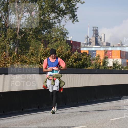 03.10.2025 - Köhlbrandbrückenlauf Luisa Fischer http://msf.ph/oto/8987664 03.10.2025 11:23:11 Position 3  meine-sportfotos.de