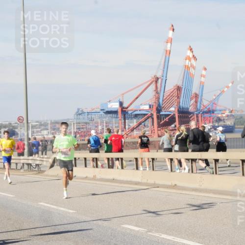 03.10.2025 - Köhlbrandbrückenlauf Matties Gatica Varas http://msf.ph/oto/8987675 03.10.2025 12:30:52 Position 2 1134432, 500 meine-sportfotos.de