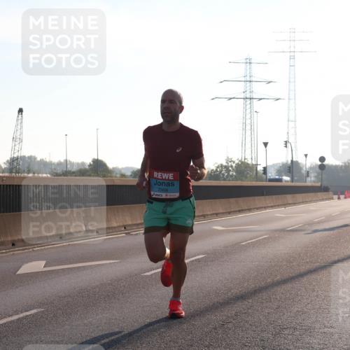 03.10.2025 - Köhlbrandbrückenlauf Luisa Fischer http://msf.ph/oto/8987679 03.10.2025 10:10:13 Position 3 2968 meine-sportfotos.de