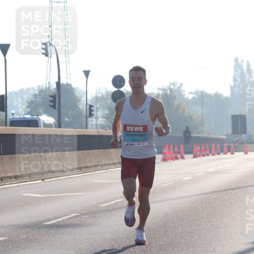 03.10.2025 - Köhlbrandbrückenlauf Luisa Fischer http://msf.ph/oto/8987685 03.10.2025 10:10:15 Position 3 1013 meine-sportfotos.de