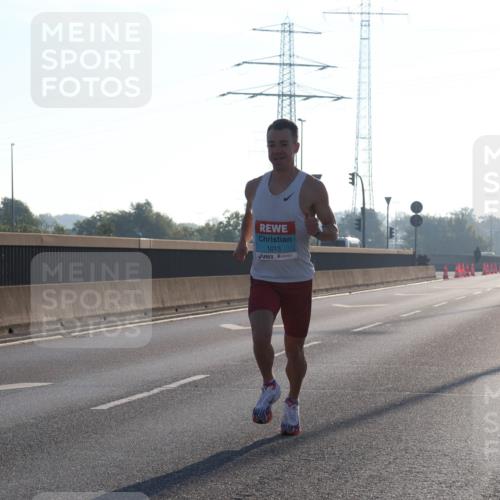03.10.2025 - Köhlbrandbrückenlauf Luisa Fischer http://msf.ph/oto/8987720 03.10.2025 10:10:17 Position 3 1013 meine-sportfotos.de