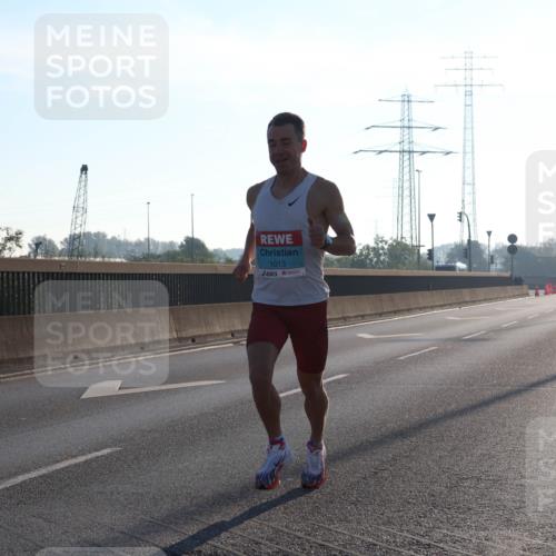 03.10.2025 - Köhlbrandbrückenlauf Luisa Fischer http://msf.ph/oto/8987732 03.10.2025 10:10:18 Position 3 1013 meine-sportfotos.de