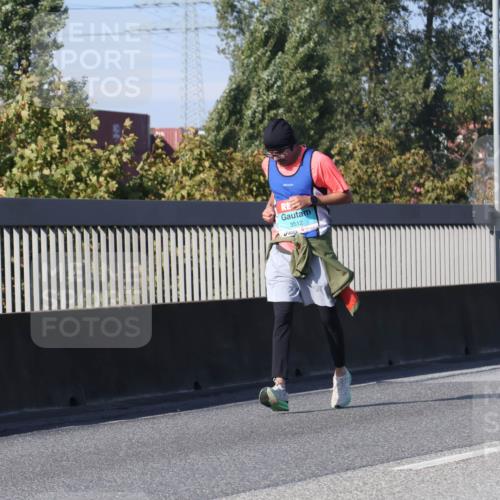 03.10.2025 - Köhlbrandbrückenlauf Luisa Fischer http://msf.ph/oto/8987741 03.10.2025 11:23:17 Position 3 3512 meine-sportfotos.de