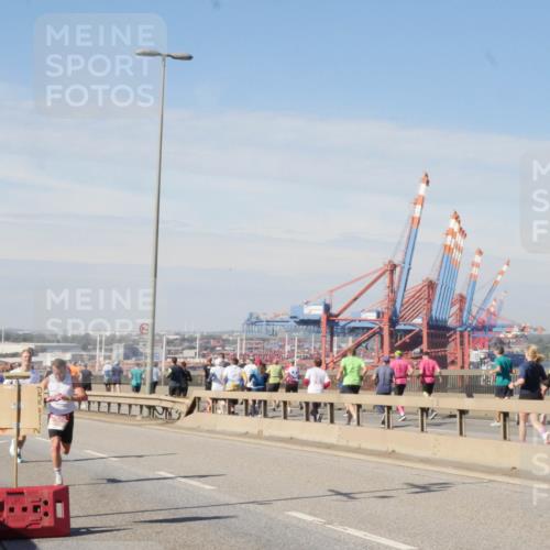 03.10.2025 - Köhlbrandbrückenlauf Matties Gatica Varas http://msf.ph/oto/8987770 03.10.2025 12:31:34 Position 2  meine-sportfotos.de