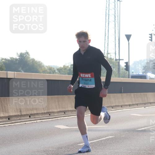 03.10.2025 - Köhlbrandbrückenlauf Luisa Fischer http://msf.ph/oto/8987771 03.10.2025 10:10:43 Position 3 3127 meine-sportfotos.de