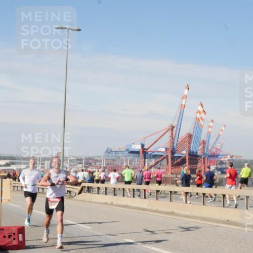 03.10.2025 - Köhlbrandbrückenlauf Matties Gatica Varas http://msf.ph/oto/8987779 03.10.2025 12:31:36 Position 2  meine-sportfotos.de
