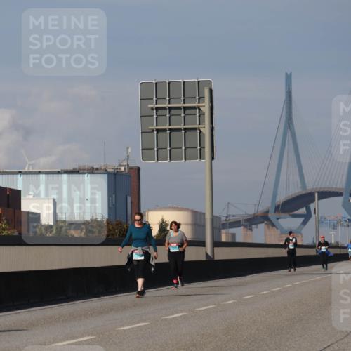 03.10.2025 - Köhlbrandbrückenlauf Luisa Fischer http://msf.ph/oto/8987787 03.10.2025 11:23:21 Position 3  meine-sportfotos.de