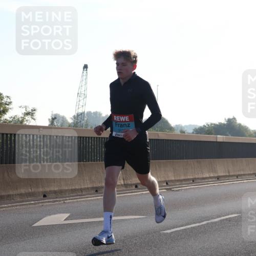03.10.2025 - Köhlbrandbrückenlauf Luisa Fischer http://msf.ph/oto/8987794 03.10.2025 10:10:45 Position 3 31 meine-sportfotos.de