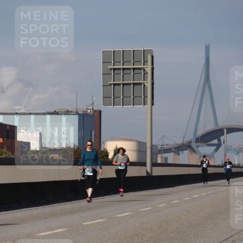 03.10.2025 - Köhlbrandbrückenlauf Luisa Fischer http://msf.ph/oto/8987802 03.10.2025 11:23:22 Position 3  meine-sportfotos.de