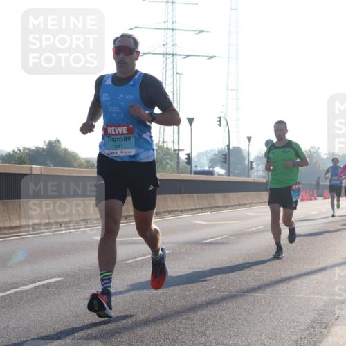 03.10.2025 - Köhlbrandbrückenlauf Luisa Fischer http://msf.ph/oto/8987858 03.10.2025 10:10:49 Position 3 7, 1041 meine-sportfotos.de