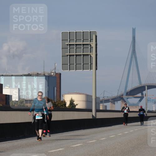 03.10.2025 - Köhlbrandbrückenlauf Luisa Fischer http://msf.ph/oto/8987894 03.10.2025 11:23:28 Position 3  meine-sportfotos.de