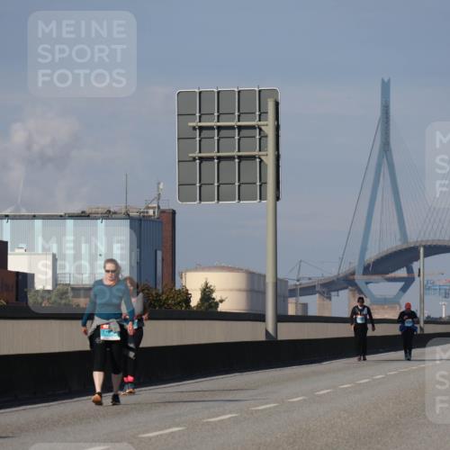 03.10.2025 - Köhlbrandbrückenlauf Luisa Fischer http://msf.ph/oto/8987899 03.10.2025 11:23:29 Position 3  meine-sportfotos.de