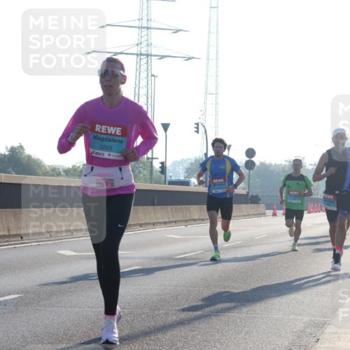 03.10.2025 - Köhlbrandbrückenlauf Luisa Fischer http://msf.ph/oto/8987913 03.10.2025 10:10:54 Position 3 3203 meine-sportfotos.de