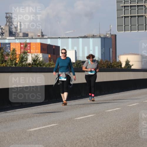 03.10.2025 - Köhlbrandbrückenlauf Luisa Fischer http://msf.ph/oto/8987934 03.10.2025 11:23:33 Position 3  meine-sportfotos.de