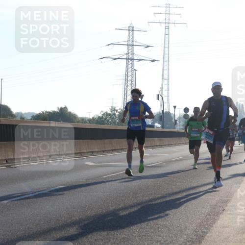 03.10.2025 - Köhlbrandbrückenlauf Luisa Fischer http://msf.ph/oto/8987936 03.10.2025 10:10:56 Position 3 1 meine-sportfotos.de