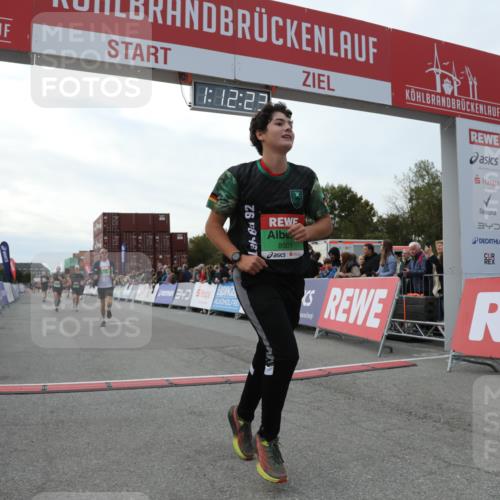 03.10.2025 - Köhlbrandbrückenlauf Yannick Fuchs http://msf.ph/oto/8987937 03.10.2025 16:12:21 Ziel 7654, 7688, 8501, 8901, 9060, 9061, 9359, 9454, 9677 meine-sportfotos.de