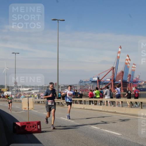 03.10.2025 - Köhlbrandbrückenlauf Matties Gatica Varas http://msf.ph/oto/8987972 03.10.2025 12:32:49 Position 2  meine-sportfotos.de