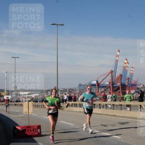 03.10.2025 - Köhlbrandbrückenlauf Matties Gatica Varas http://msf.ph/oto/8988017 03.10.2025 12:32:55 Position 2  meine-sportfotos.de