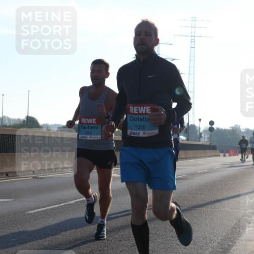03.10.2025 - Köhlbrandbrückenlauf Luisa Fischer http://msf.ph/oto/8988029 03.10.2025 10:11:01 Position 3 1022, 1026 meine-sportfotos.de