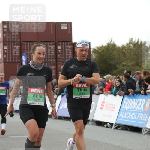 03.10.2025 - Köhlbrandbrückenlauf Yannick Fuchs http://msf.ph/oto/8988031 03.10.2025 16:12:25 Ziel 7203, 7654, 7688, 8901, 9060, 9061, 9359, 9454, 9677, 9706 meine-sportfotos.de