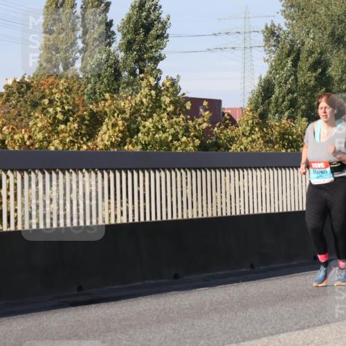 03.10.2025 - Köhlbrandbrückenlauf Luisa Fischer http://msf.ph/oto/8988143 03.10.2025 11:23:50 Position 3  meine-sportfotos.de