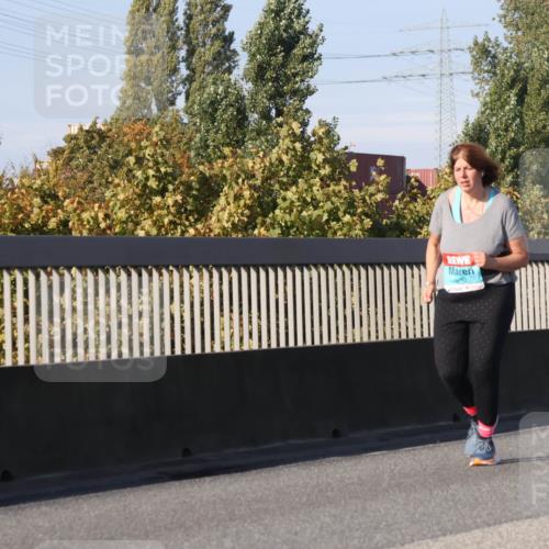 03.10.2025 - Köhlbrandbrückenlauf Luisa Fischer http://msf.ph/oto/8988154 03.10.2025 11:23:51 Position 3  meine-sportfotos.de