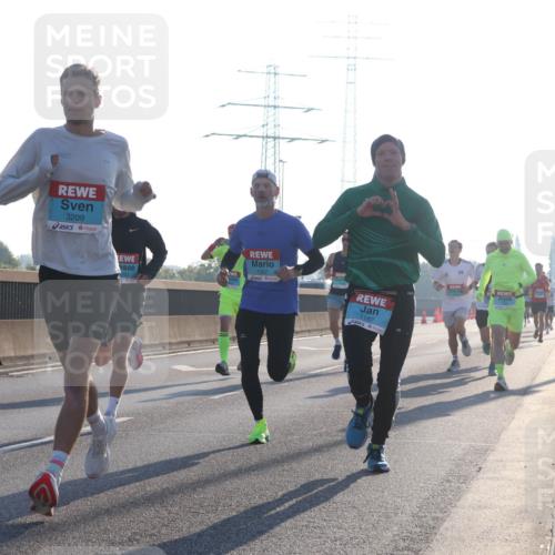 03.10.2025 - Köhlbrandbrückenlauf Luisa Fischer http://msf.ph/oto/8988161 03.10.2025 10:11:09 Position 3 3209, 1057, 1187, 0, 1 meine-sportfotos.de