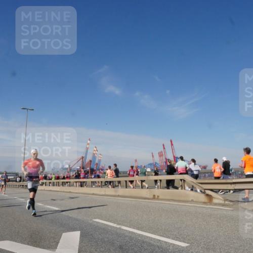 03.10.2025 - Köhlbrandbrückenlauf Matties Gatica Varas http://msf.ph/oto/8988180 03.10.2025 12:33:40 Position 2  meine-sportfotos.de